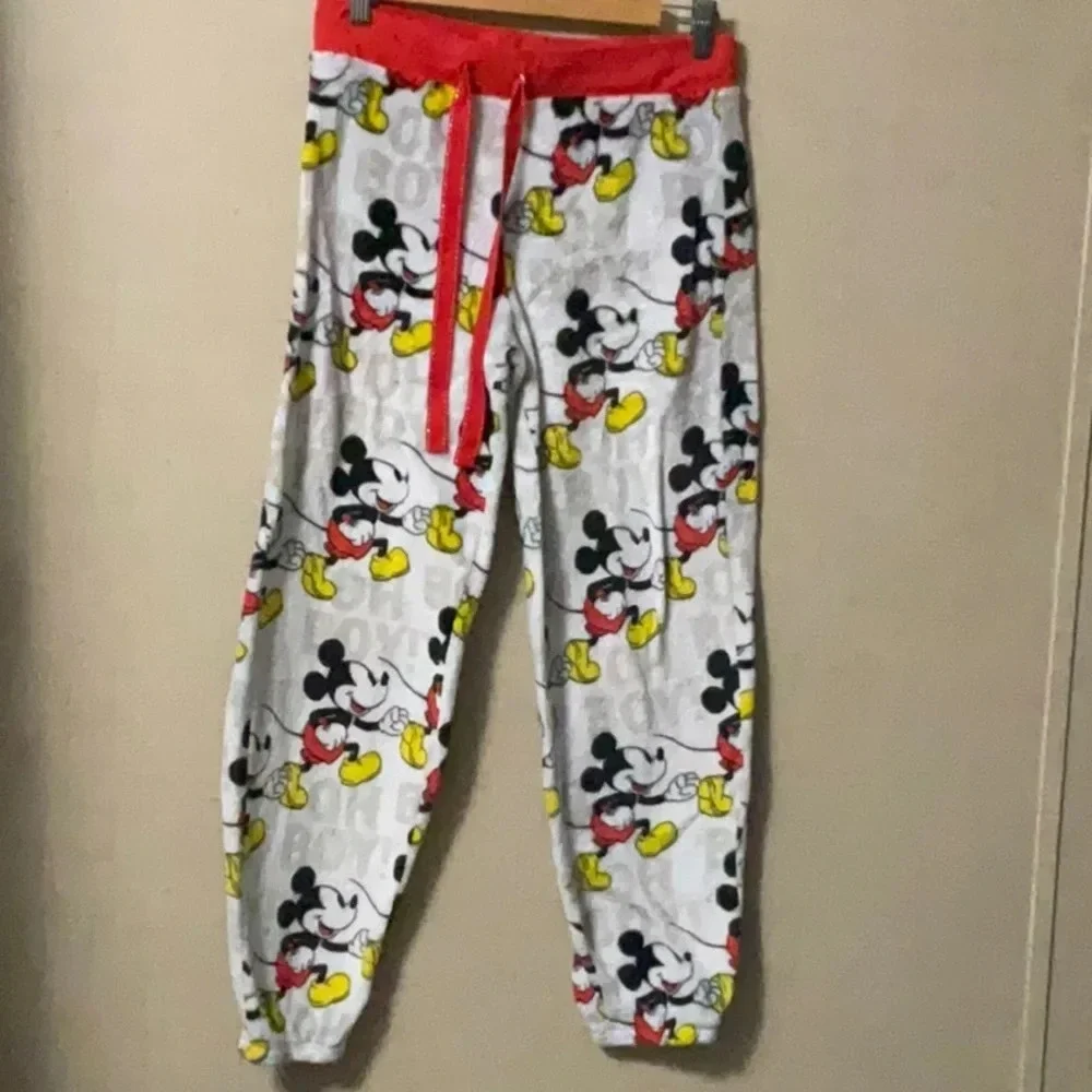 Disney - Picture 1 of 7